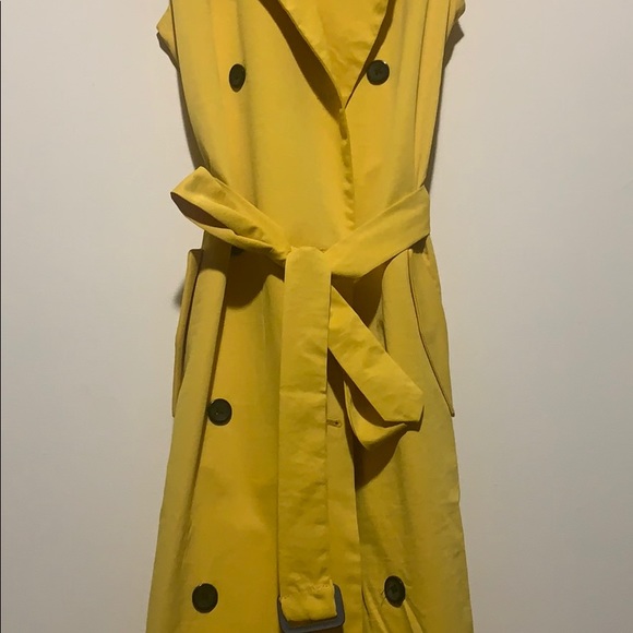 NWOT Gorgeous Long Trench Coat Yellow Vestπππ - Picture 5 of 11